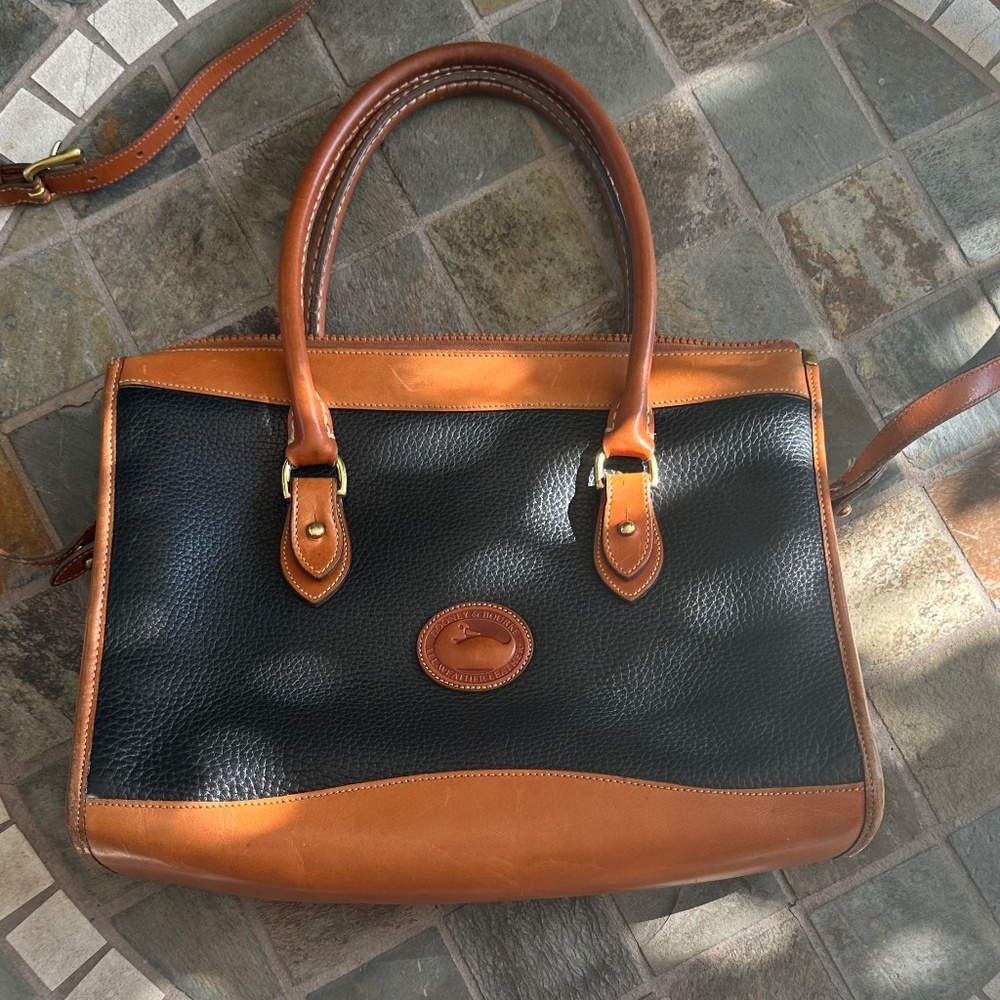Dooney & Bourke Vintage Bag Crossbody